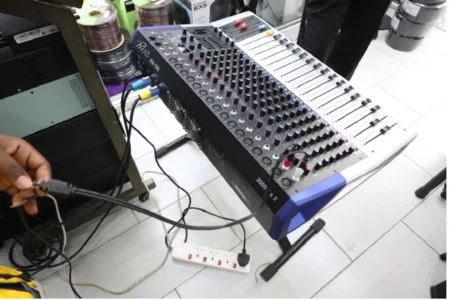Pev Pro KV 160 16 Channel Mixer 19 KV 160 16-Channel Mixer