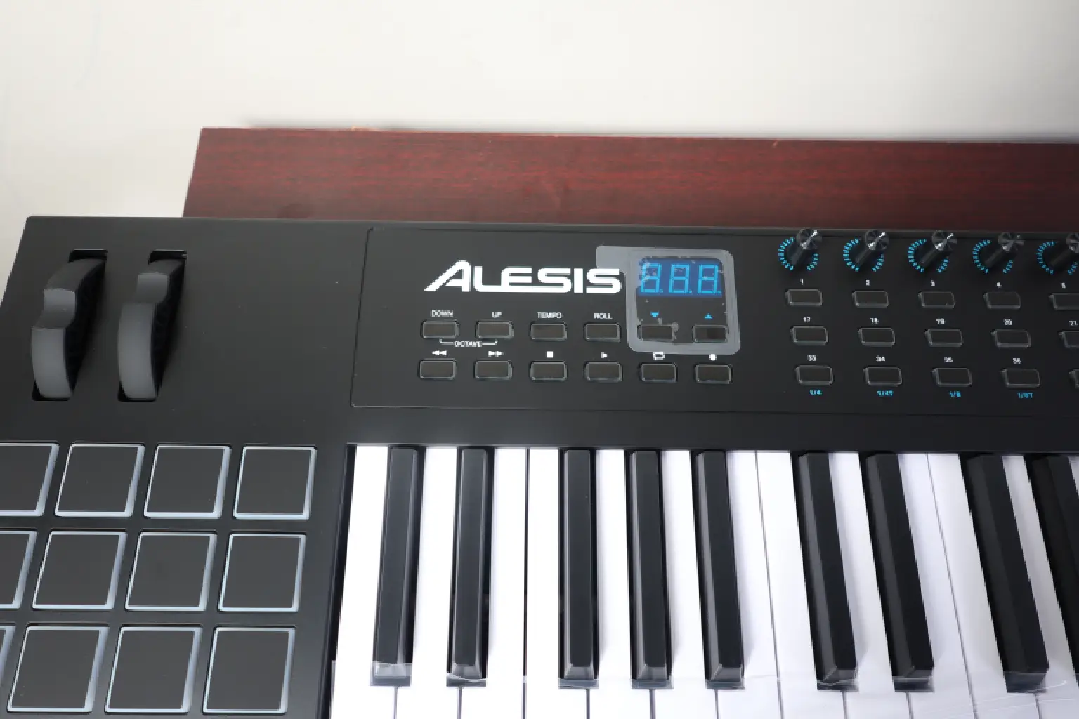 Alesis VI61 MIDI Keyboard Controller 7 keyboard prices kenya