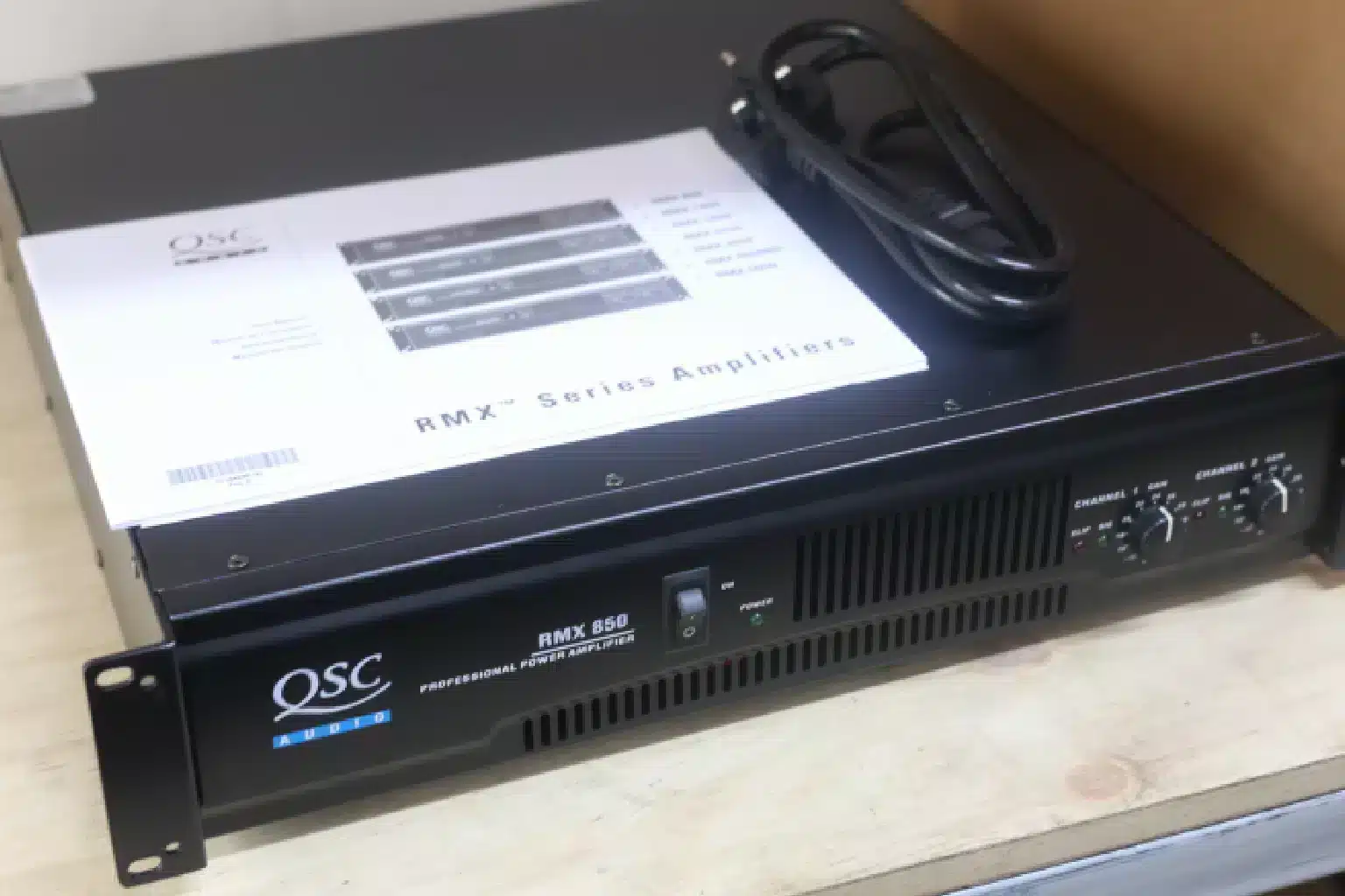 QSC RMX 850 Power Amplifier 6 QSC RMX 850 specs