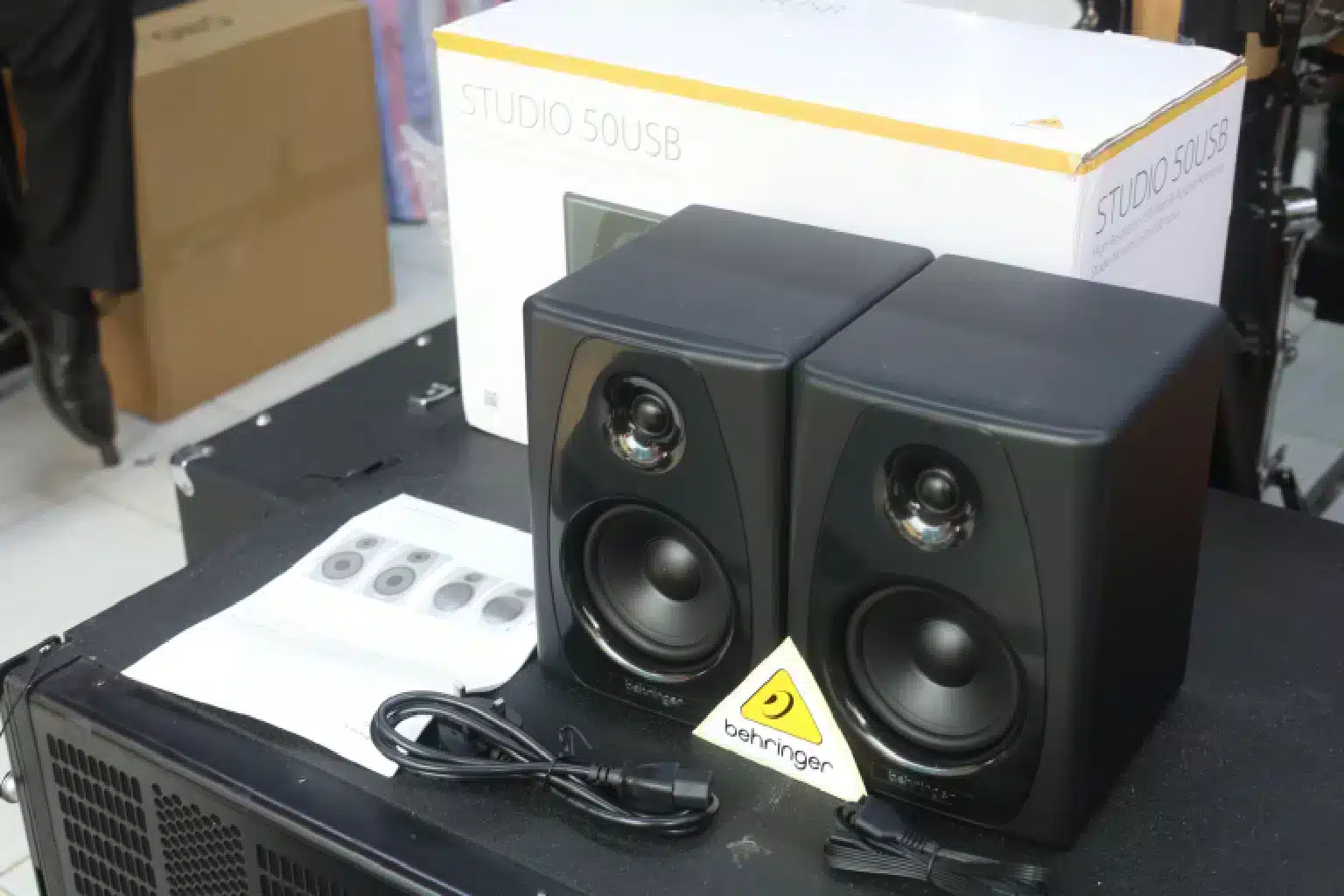 Behringer media 50 USB Monitor 3 Behringer Studio 50USB connectivity