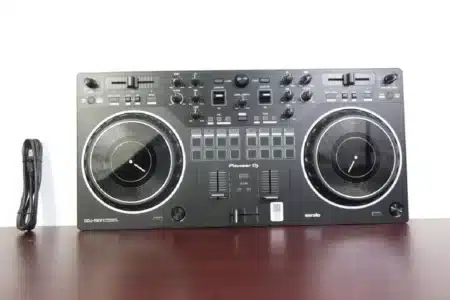 Pioneer DDJ Rev1 Dj Controller 17 Pioneer DDJ-Rev1 performance