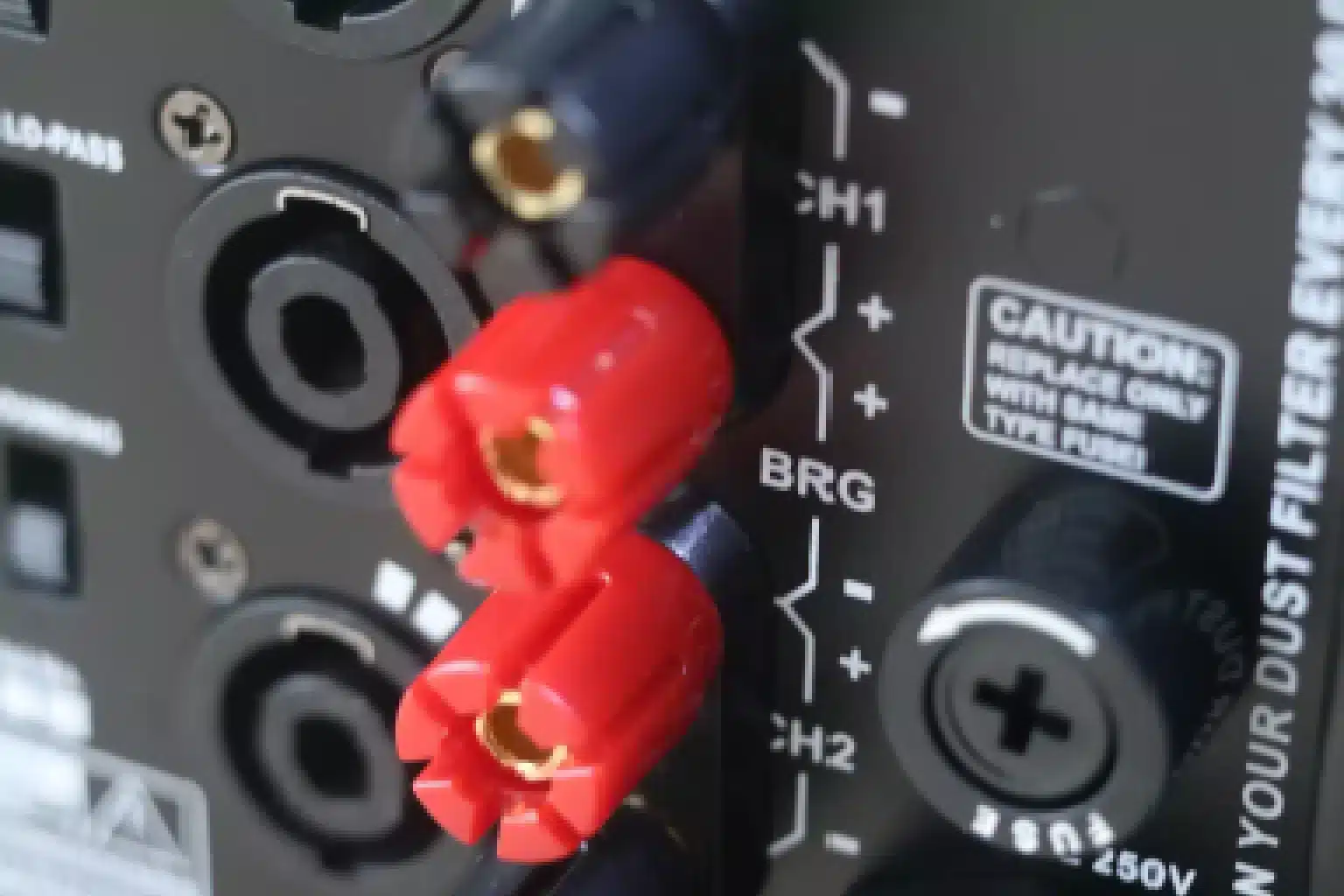 QSC RMX 5050 Power Amplifier 3 QSC RMX 5050 dealers Nairobi