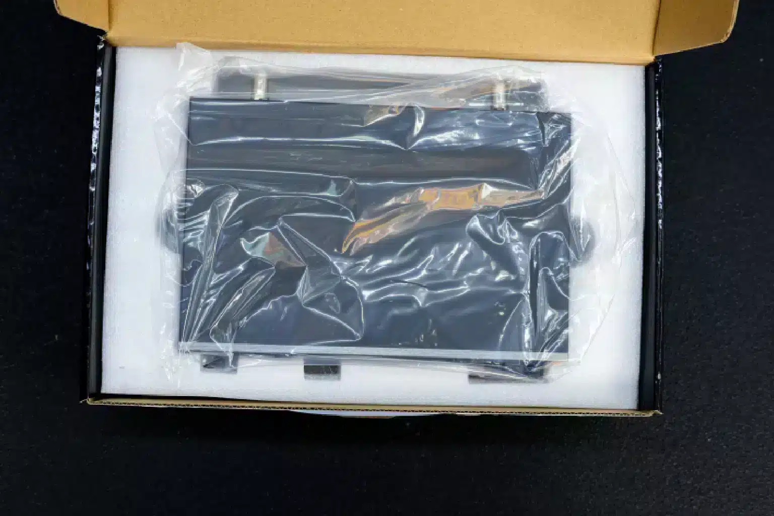 BNK IS 20 Wireless Microphone 3 Affordable wireless mic Kenya