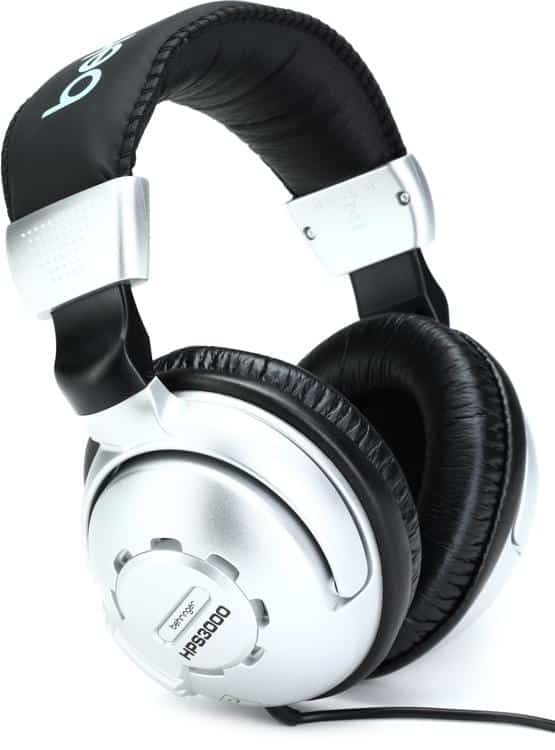 Behringer HPS3000