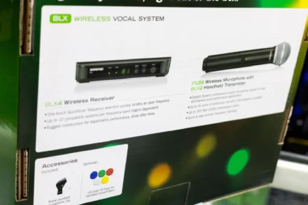 Shure BLX24 PG58 wireless Microphone 1 BLX24 wireless microphone