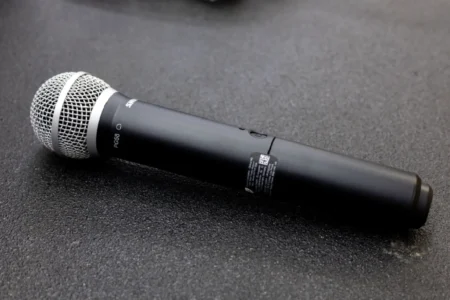 Shure BLX24 PG58 wireless Microphone 9 shure PG58 microphone