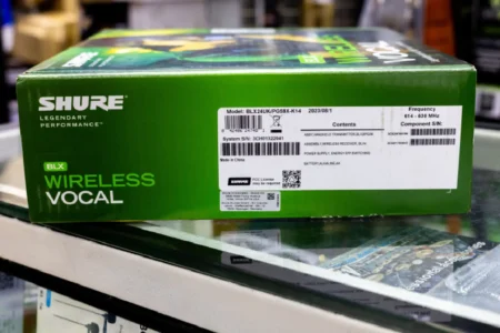 Shure BLX24 PG58 wireless Microphone 8 shure PG58 wireless microphone
