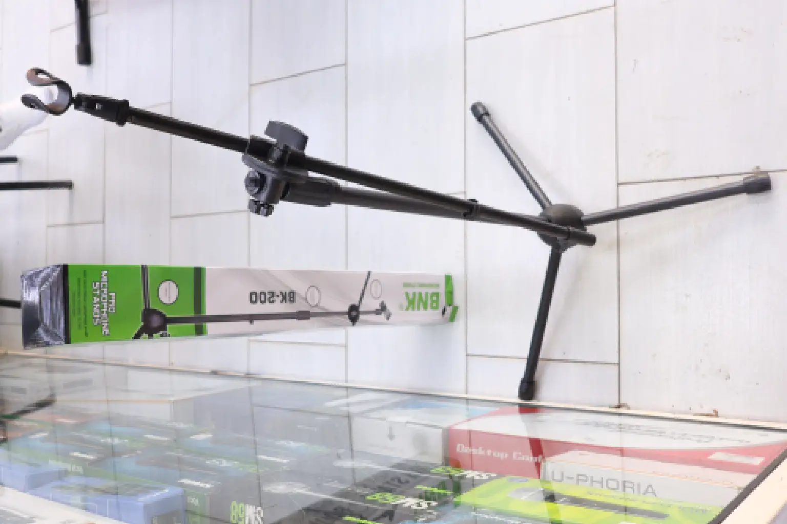 BNK BK 200 Mic Stand 7 Bnk bk 200 microphone stand prices
