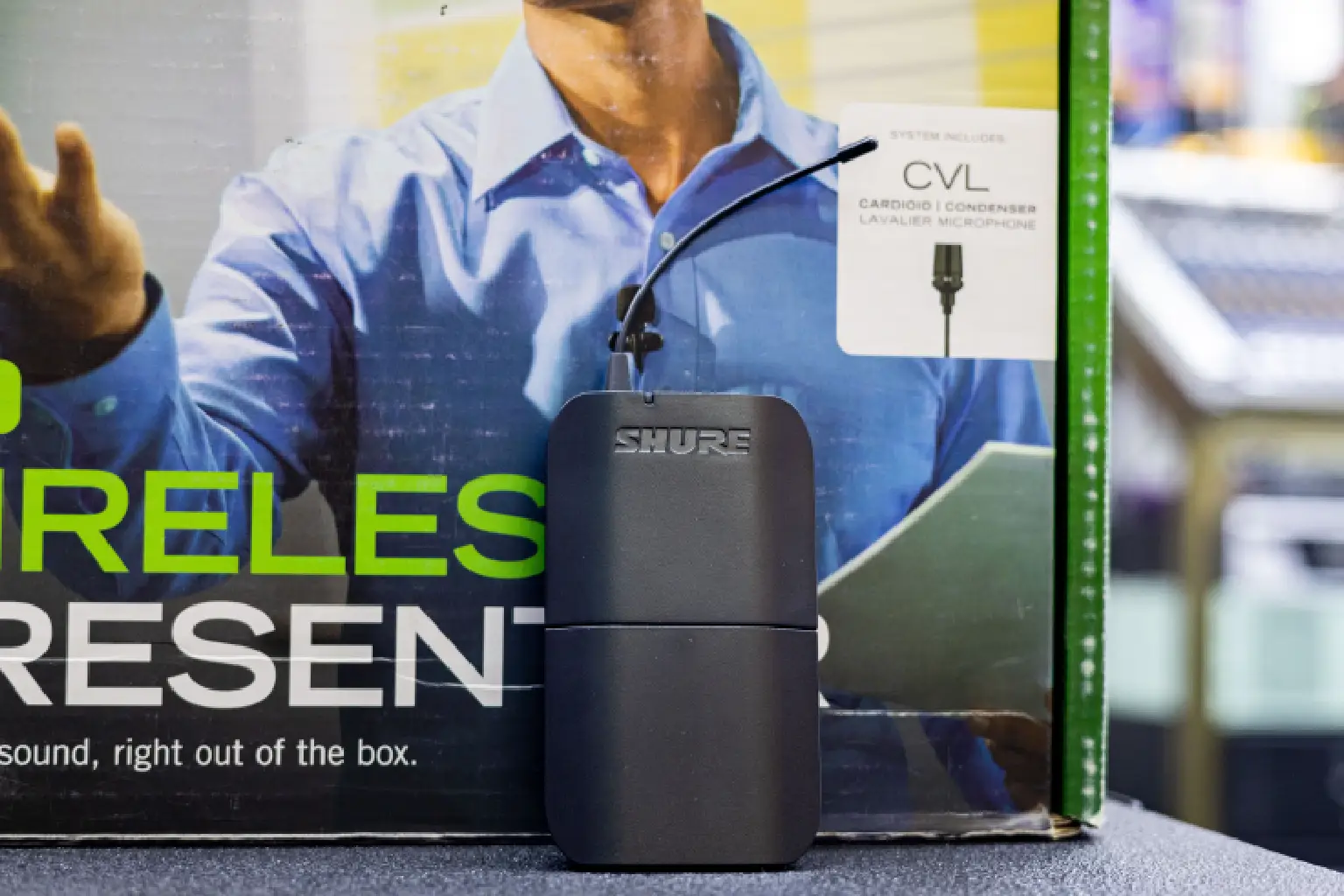 Shure BLX14 CVL Wireless Microphone 11 CVL wireless microphone