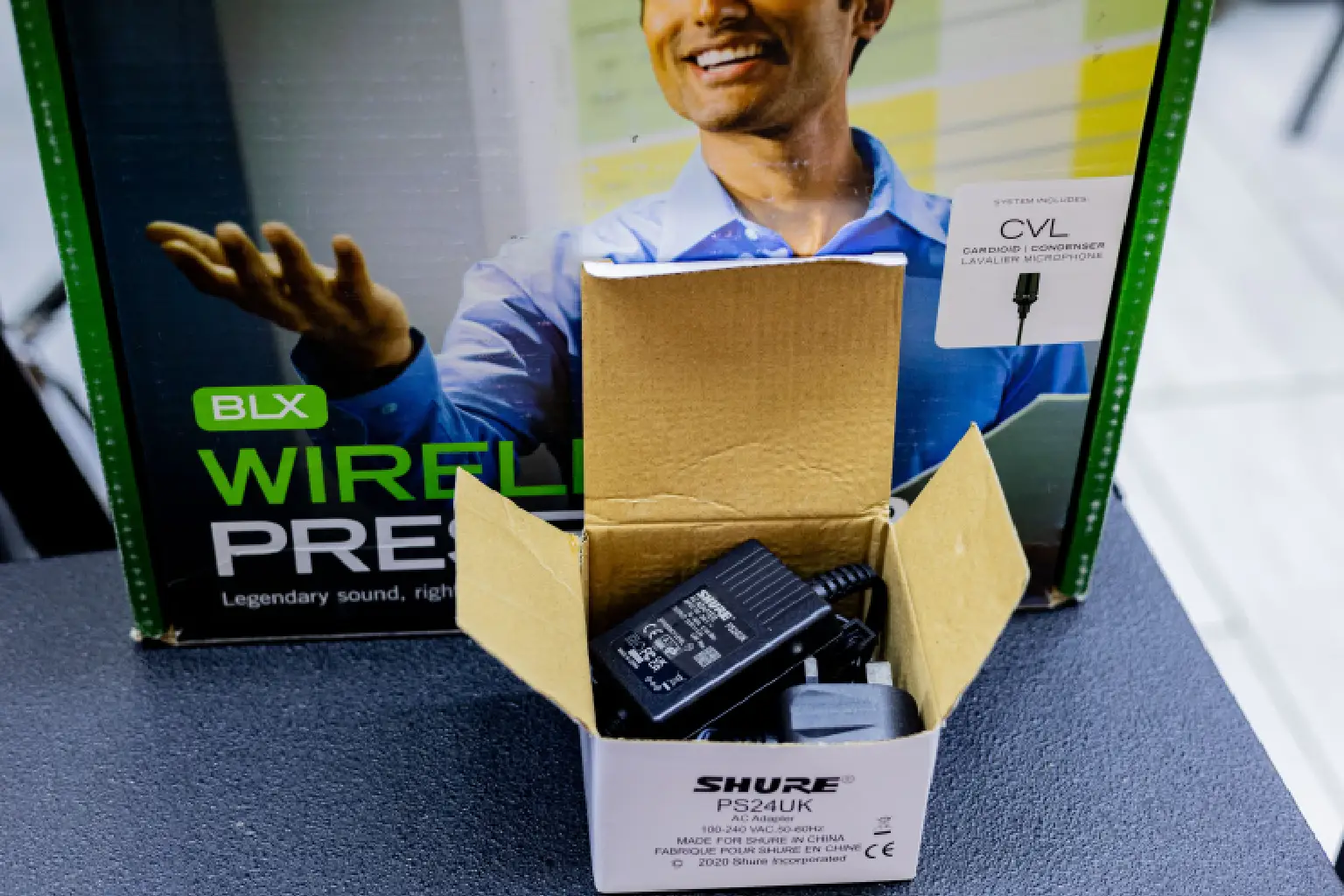 Shure BLX14 CVL Wireless Microphone 16 shure CVL microphone