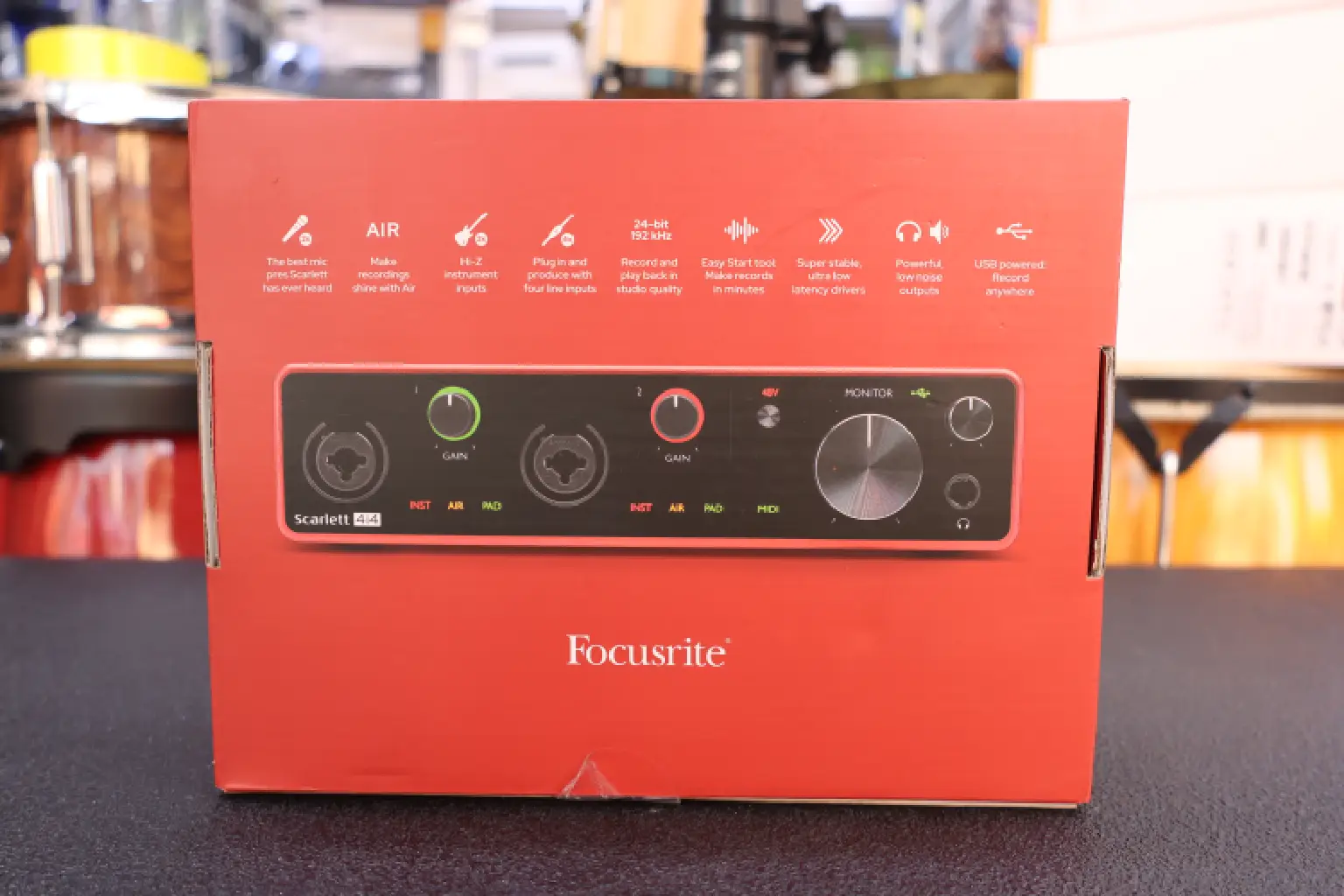 Focusrite scarlett 4i4 Soundcard 4th Gen 6 4i4 4x4 USB audio/MIDI interface