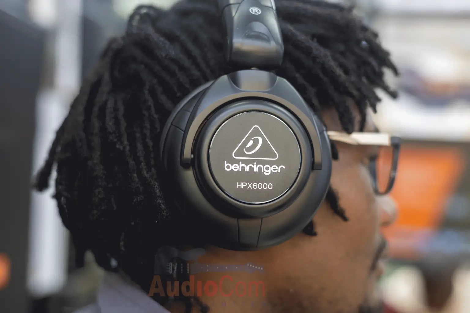 Behringer HPX6000 Studio Headphones 1 behringer hpx6000 dj headphones review
