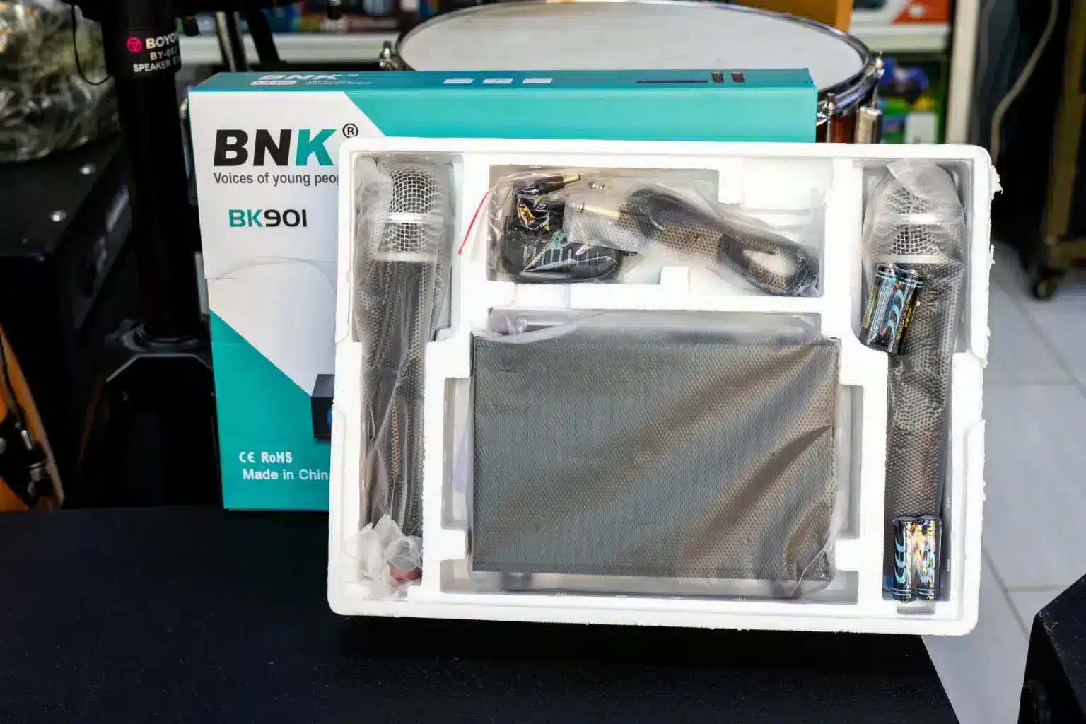 BNK BK901 Wireless Microphone 4 Bnk wireless Microphone prices