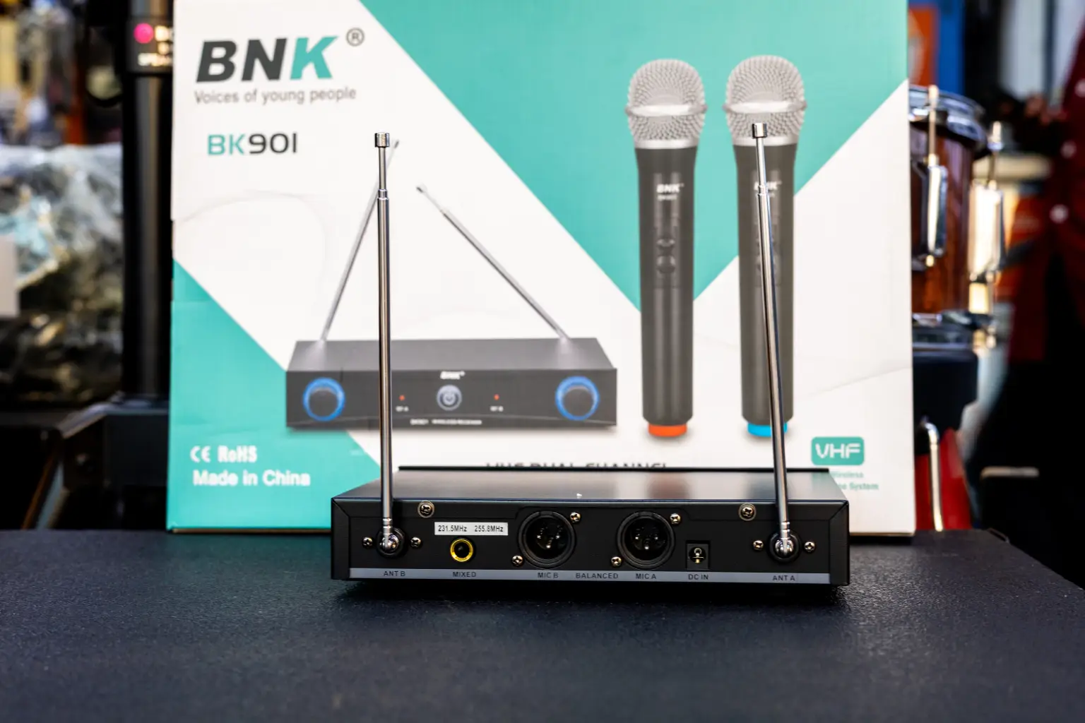 BNK BK901 Wireless Microphone 8 901 wireless Microphone prices in Kenya