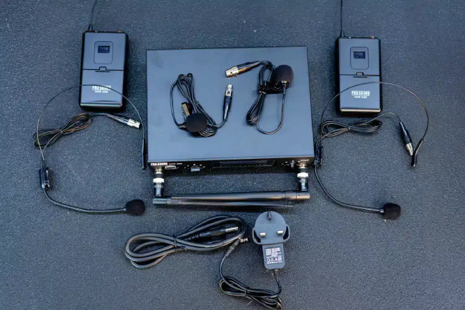 Pro-sound UHF 400 Wireless Microphone 2 UHF 400 Wireless Microphone reviews