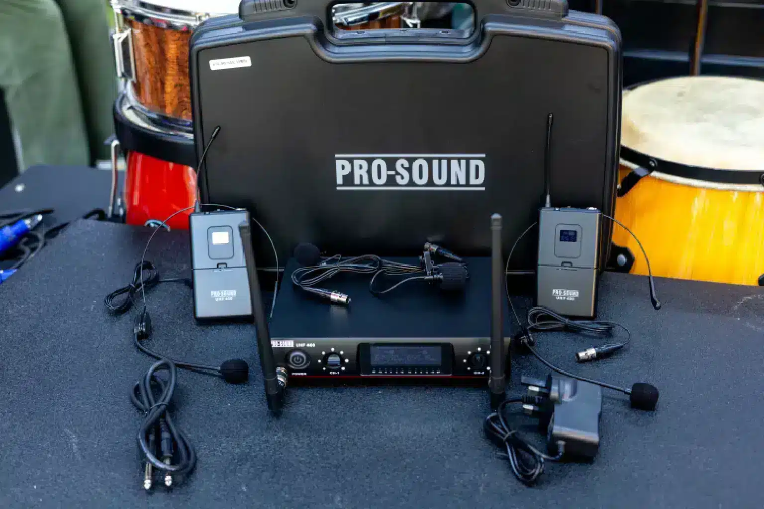 Pro-sound UHF 400 Wireless Microphone 4 UHF 400 Wireless Microphone music shops