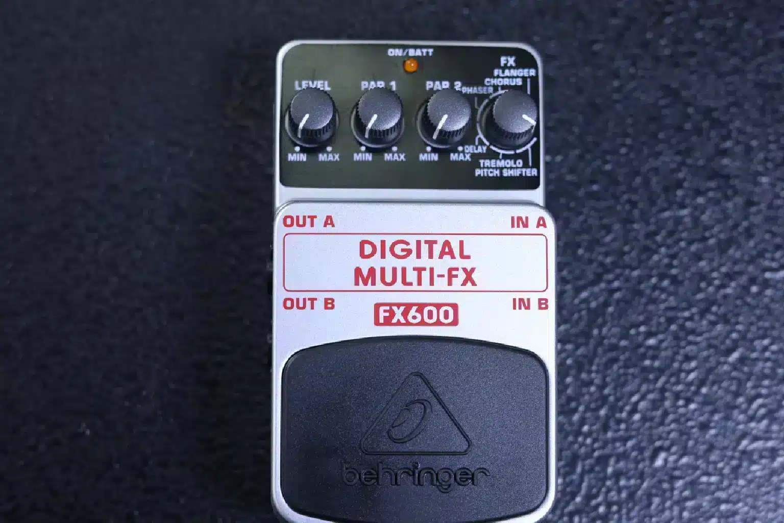 Behringer FX600 Guitar Effects Pedal 4 Professional guitar effects Kenya