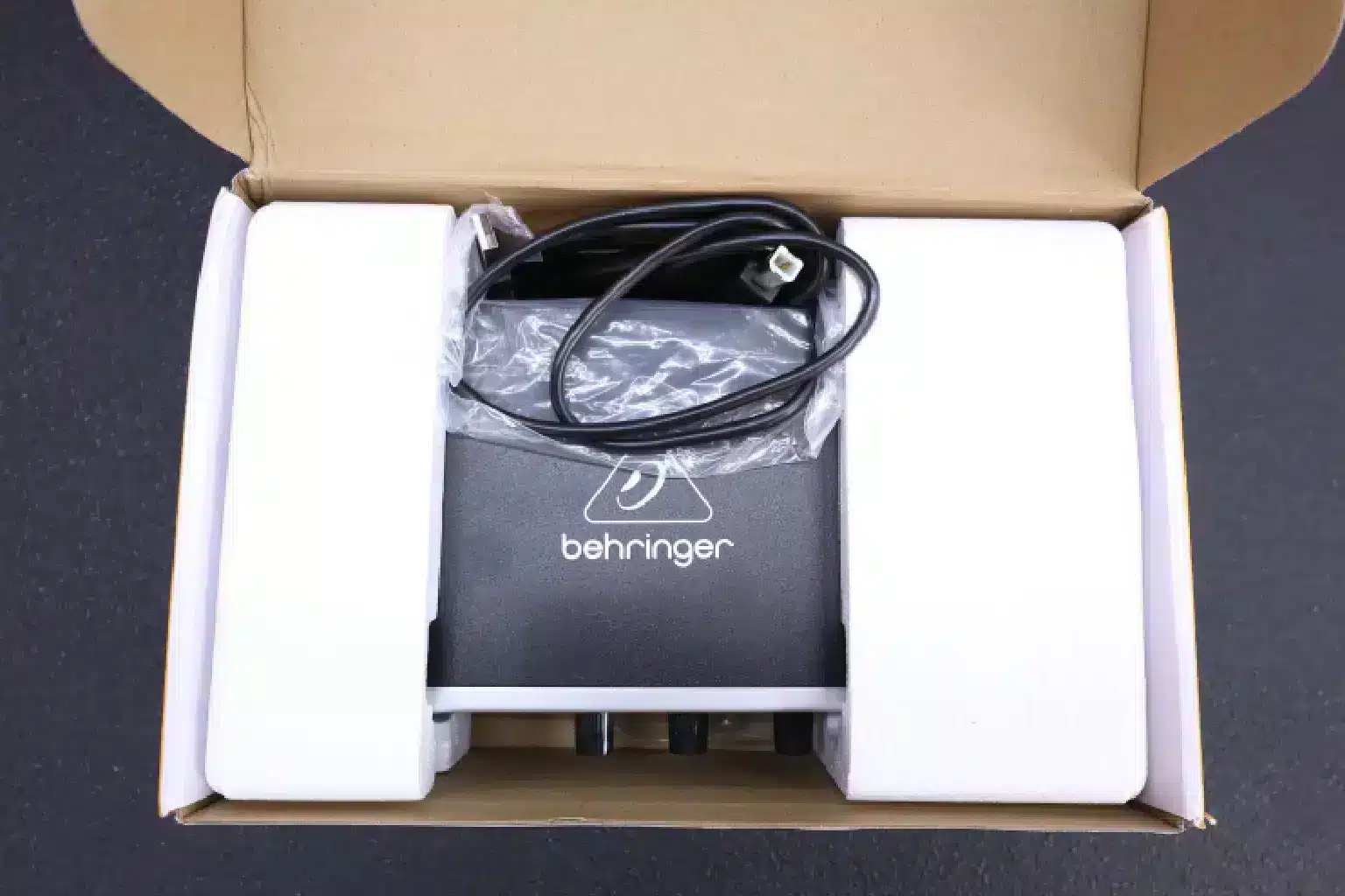 Behringer UMC22 USB Audio Interface 3 Behringer UMC22 sellers