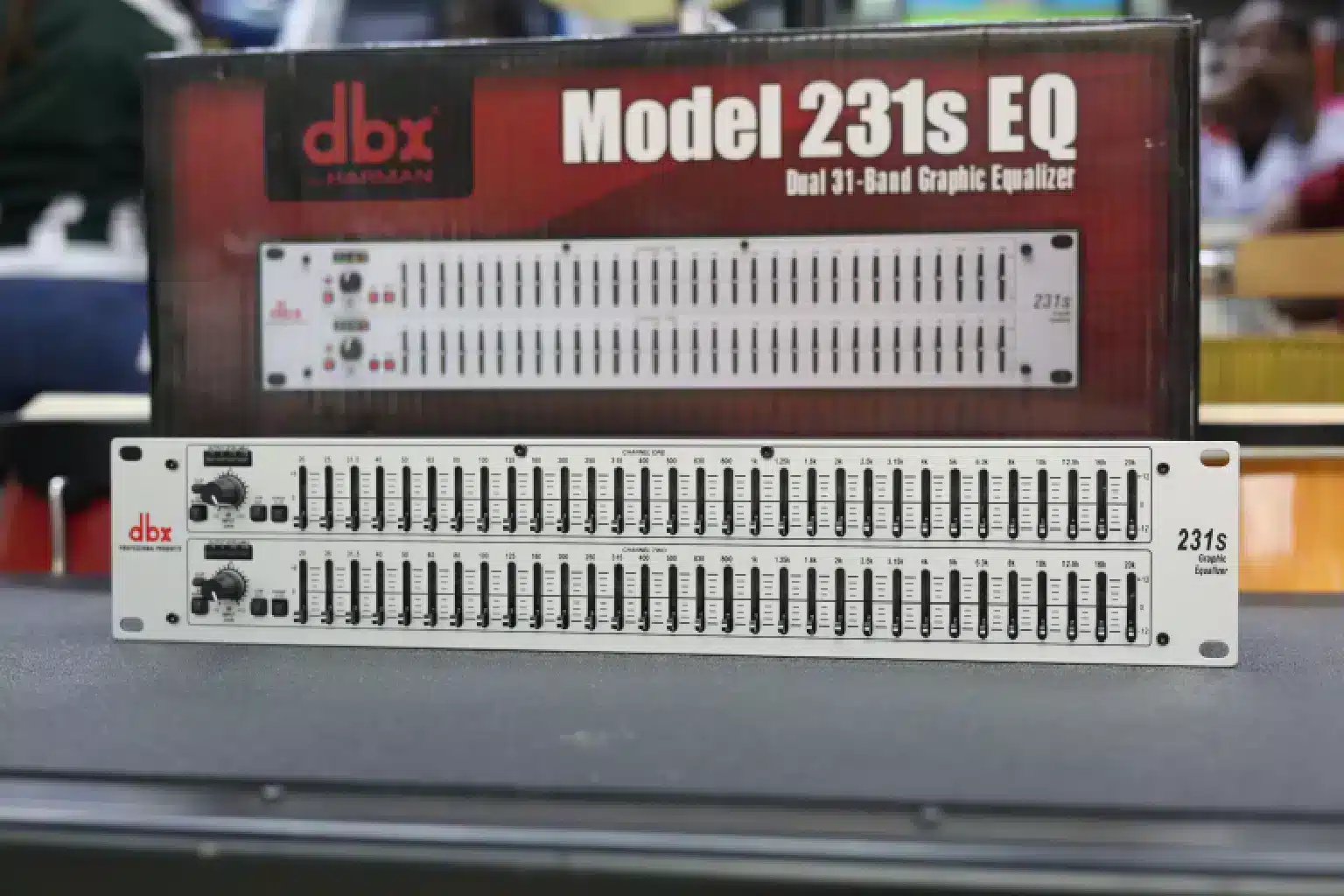 DBX 231S Graphic Equalizer 14 Behringer audio processor