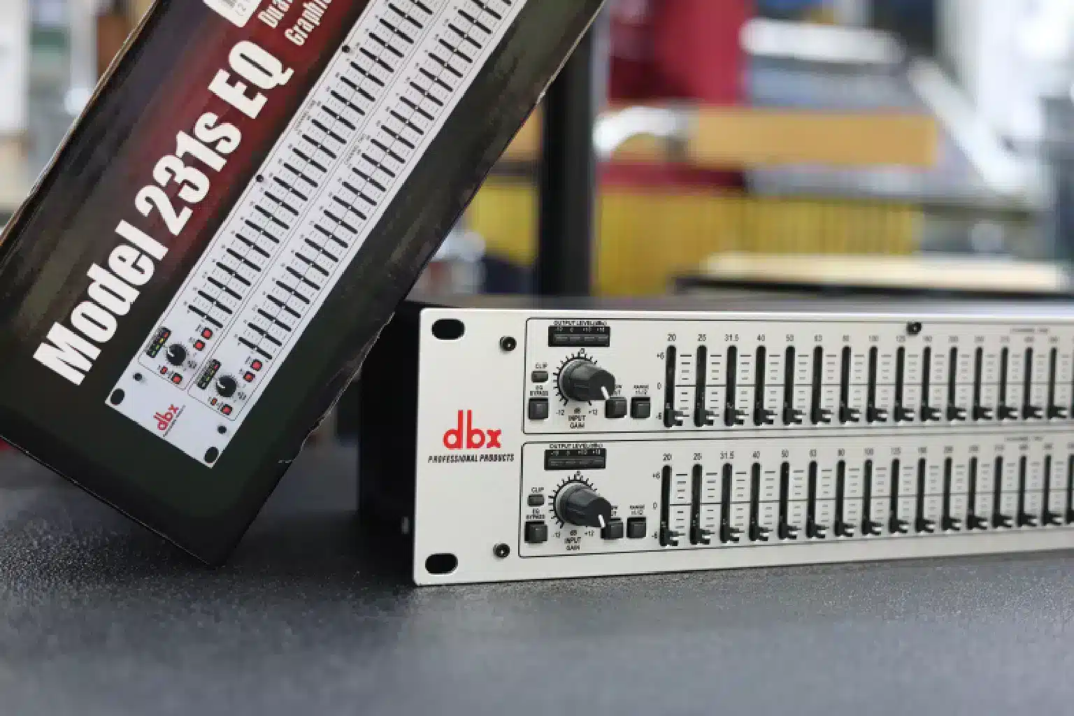DBX 231S Graphic Equalizer 15 Behringer DBX 231s EQ 31-band