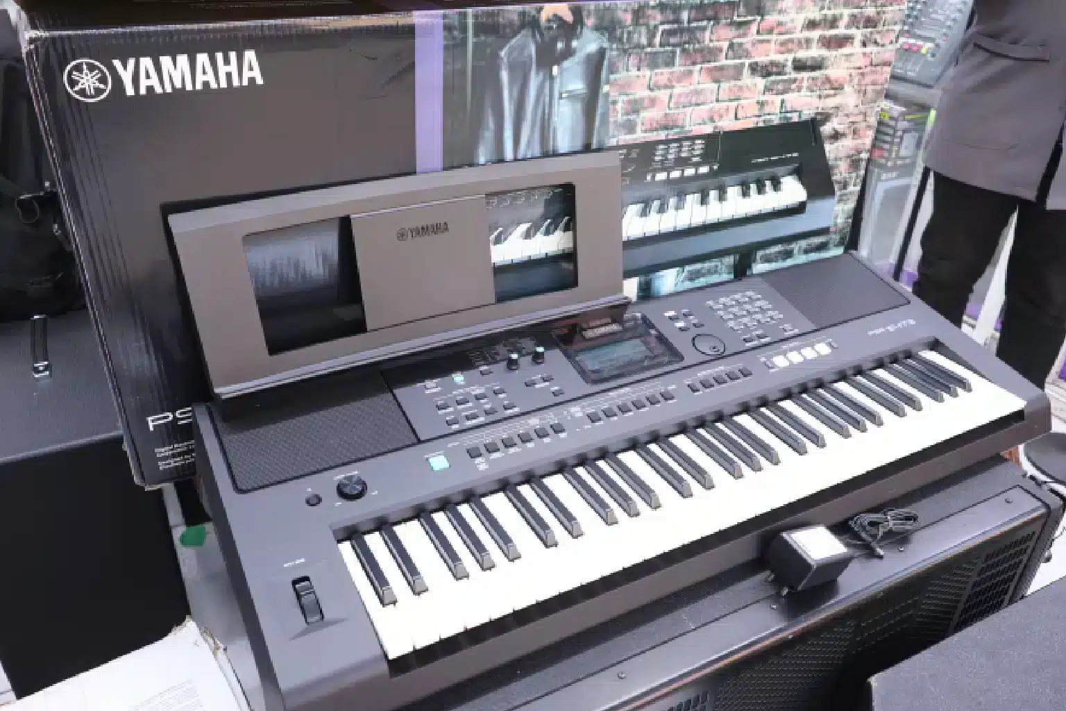 Yamaha PSR E473 keyboard 3 PSR E473 vs E463