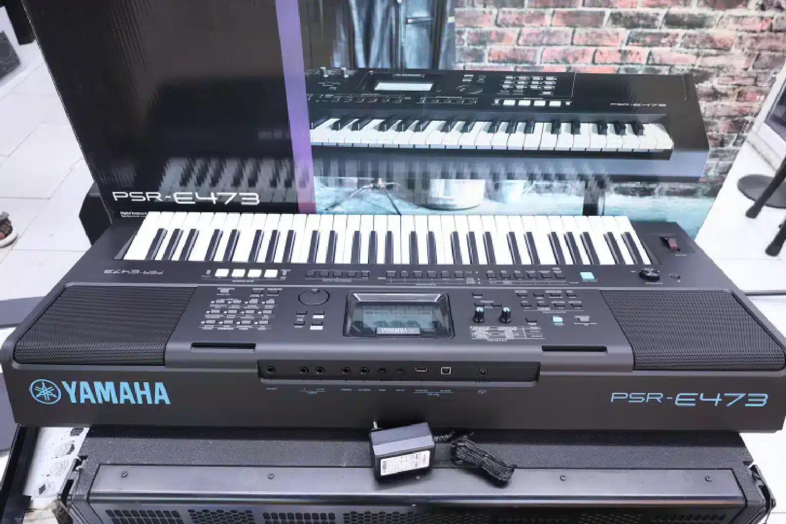 Yamaha PSR E473 keyboard 10 Yamaha PSR E473 accessories