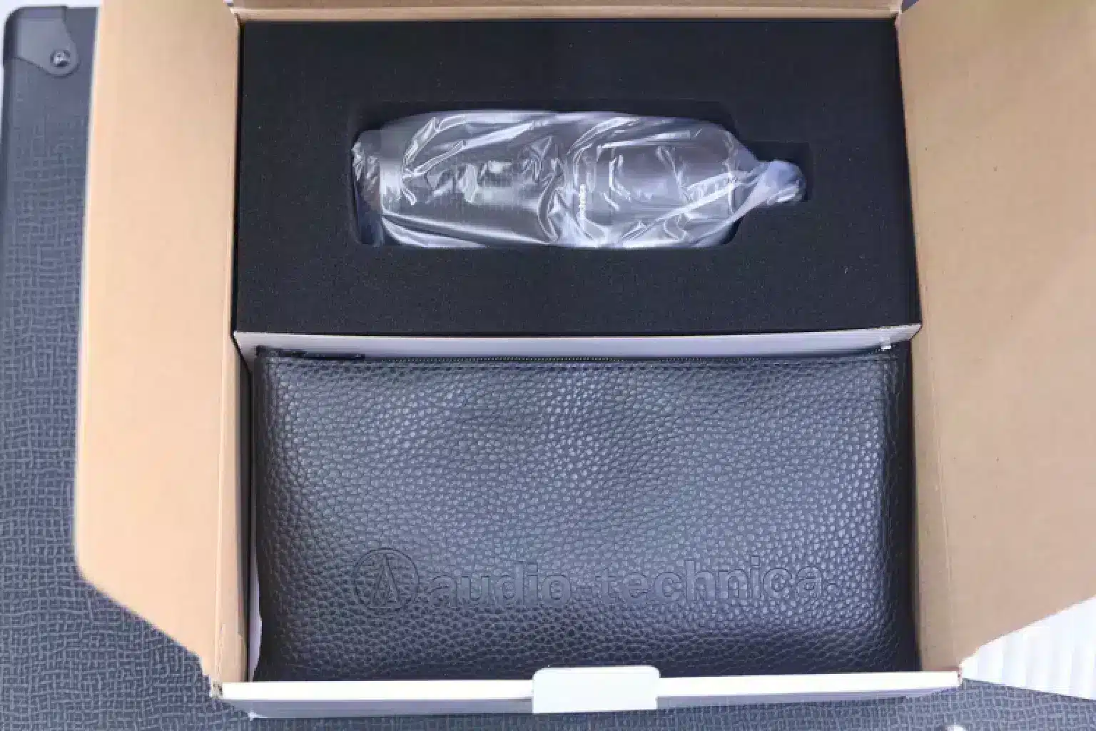 Audio technica AT2020 Cardioid Condenser Microphone 3 condenser microphone kenya