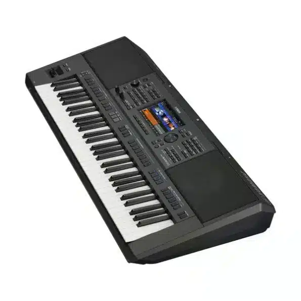 Yamaha PSR SX900 keyboard