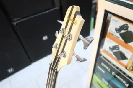 Ibanez Active 4 Strings Bass Guitar 18 Professional Sound