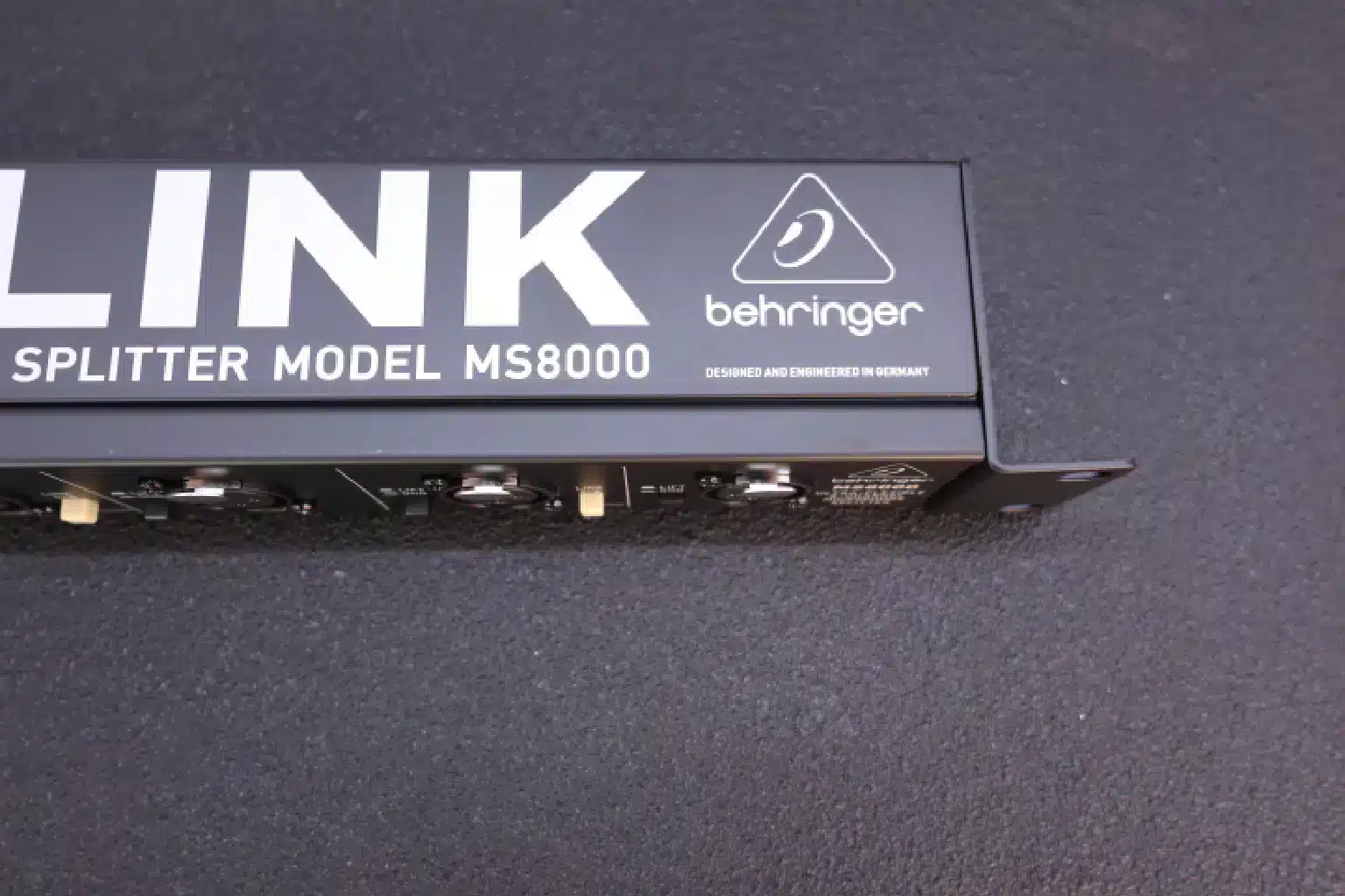 Behringer Ultralink MS8000 8-Channel Microphone Splitter 3 Behringer audio distribution
