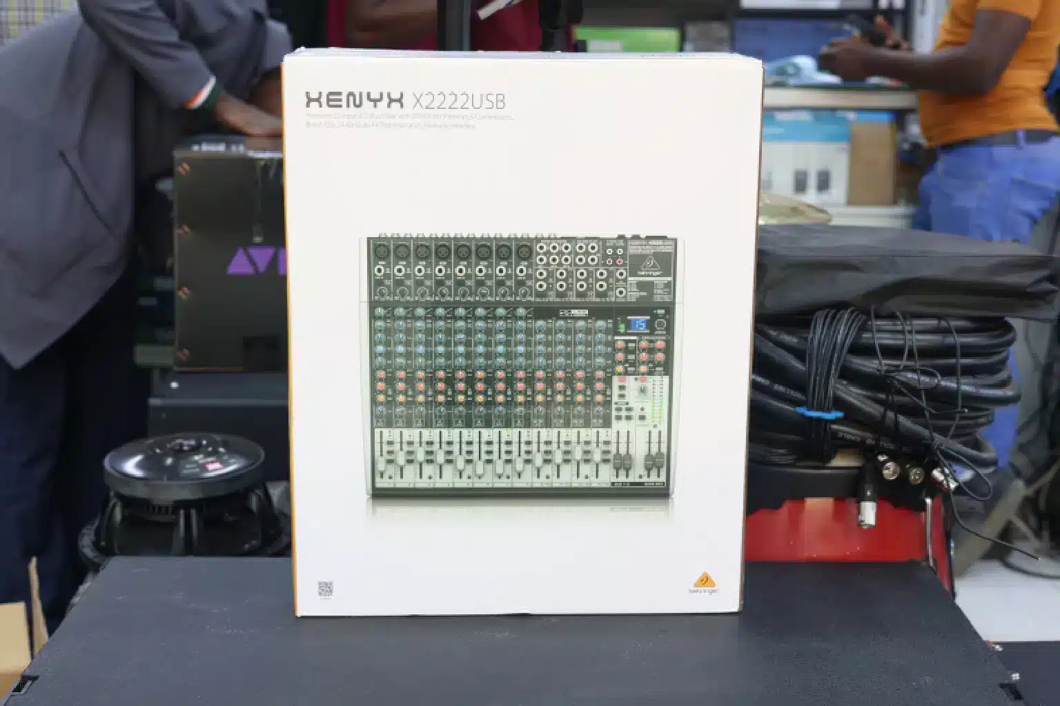 Behringer Xenyx X2222USB Mixer with USB and Effects 1 Behringer Xenyx X2222USB accessories