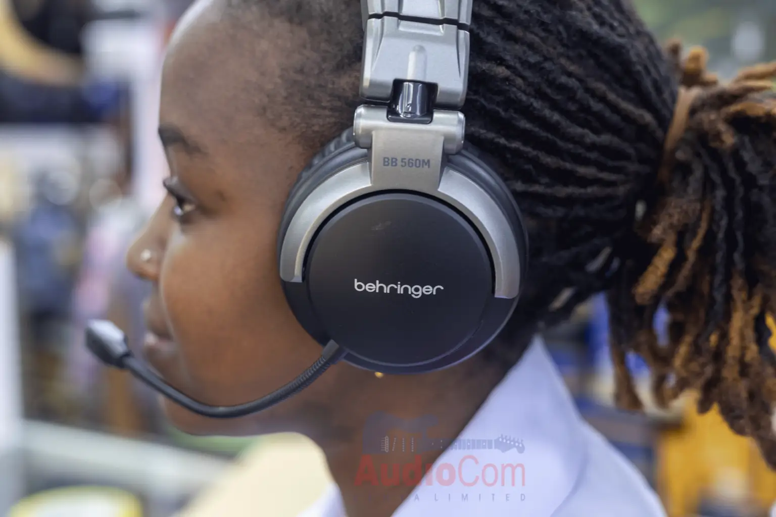 Behringer BB 560M High-Quality Professional Headphones 8 BB 560M professional headphones Kenya