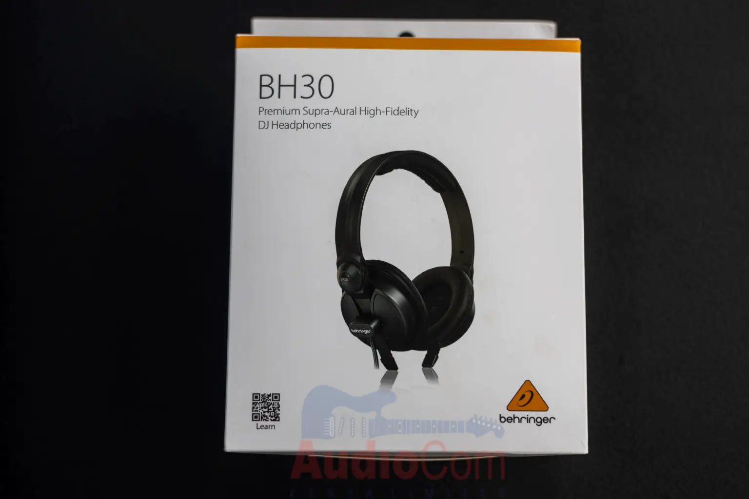 Behringer BH30 Premium Supra-Aural Closed-Back DJ Headphones 5 high fidelity headphones