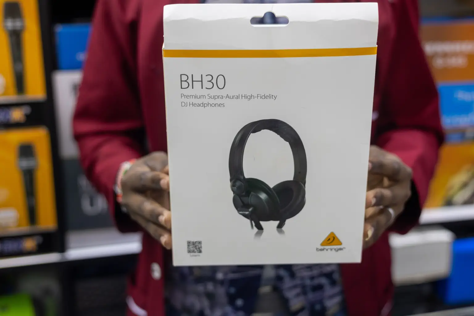 Behringer BH30 Premium Supra-Aural Closed-Back DJ Headphones 8 bh 30 headphones music shops in Nairobi