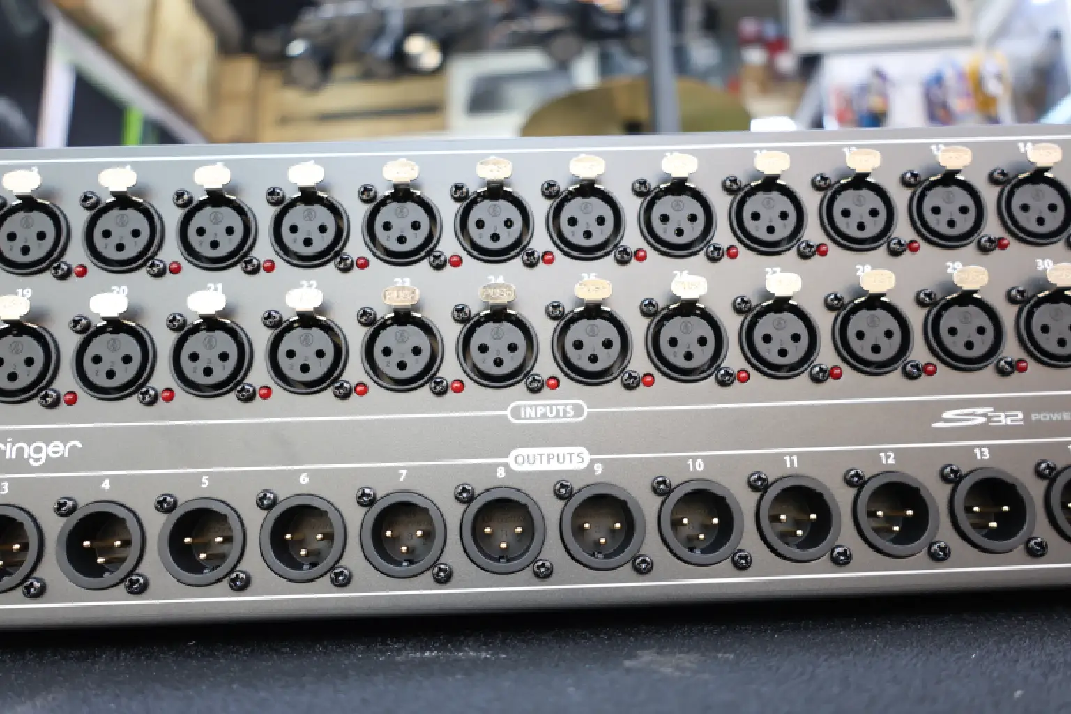 Behringer S32 32-input / 16-output Digital Stage Box 5 Behringer S32 price Nairobi