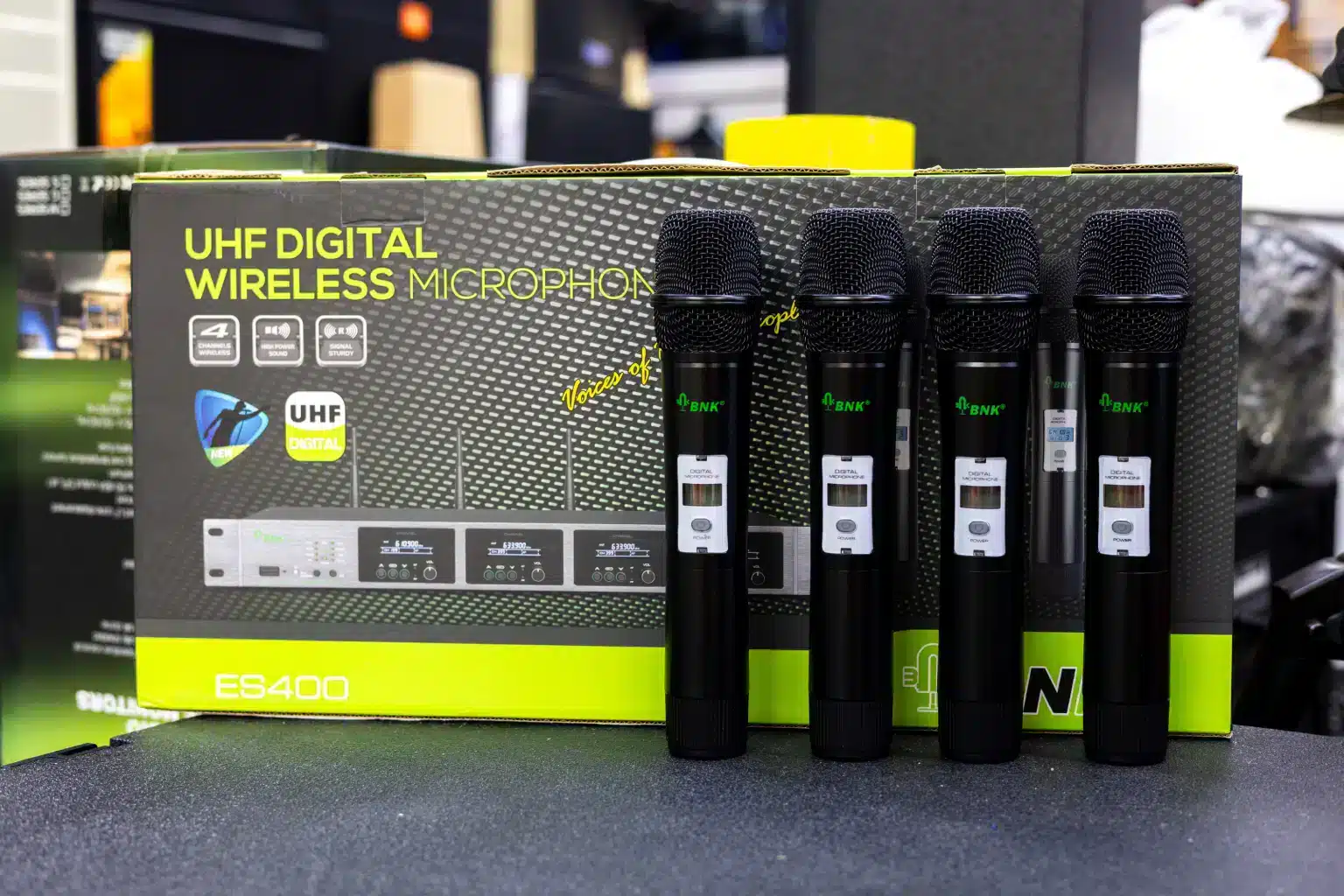 BNK ES400 UHF Digital Wireless Microphone 3 UHF wireless microphone Nairobi,