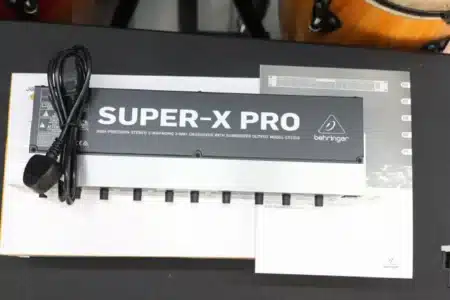 Behringer Super-X Pro CX2310 High-Precision Stereo 11 x32 behringer