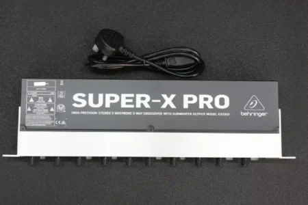 Behringer Super-X Pro CX2310 High-Precision Stereo 18 super x pro cx2310