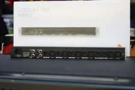 Behringer Ultralink Pro MX882 24 Ultralink PRO MX882