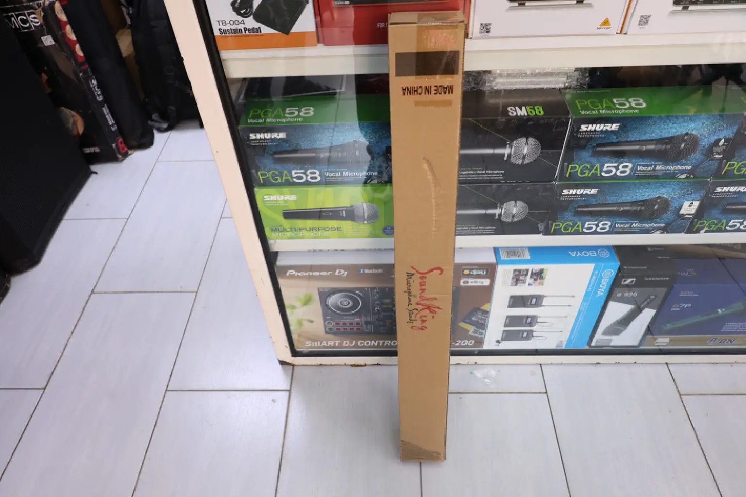 Soundking Microphone Stand DD 005 6 Soundking DD 005 mic stand audiocom