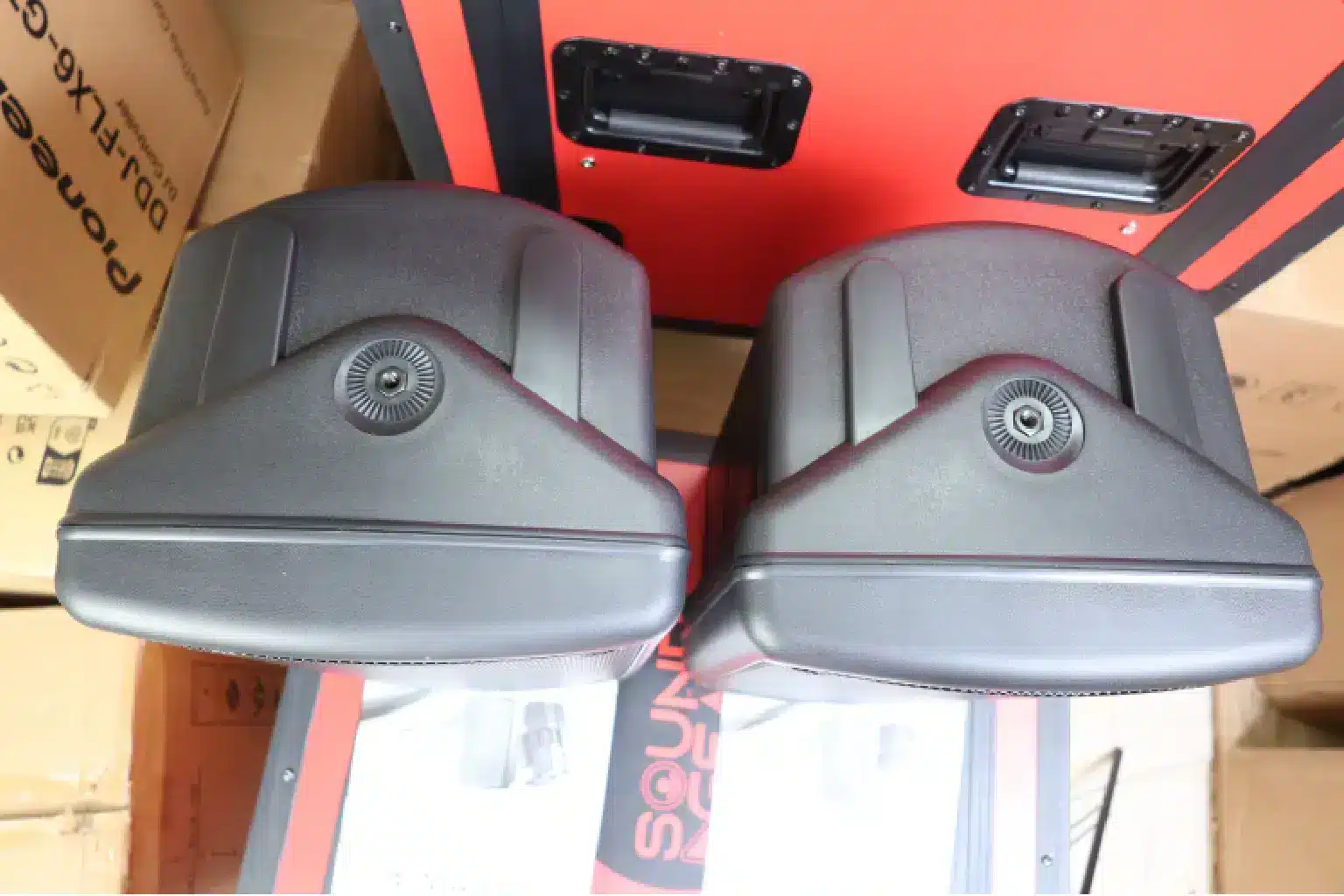 Soundking FP208 Professional Speaker 1 Soundking FP208 technical details