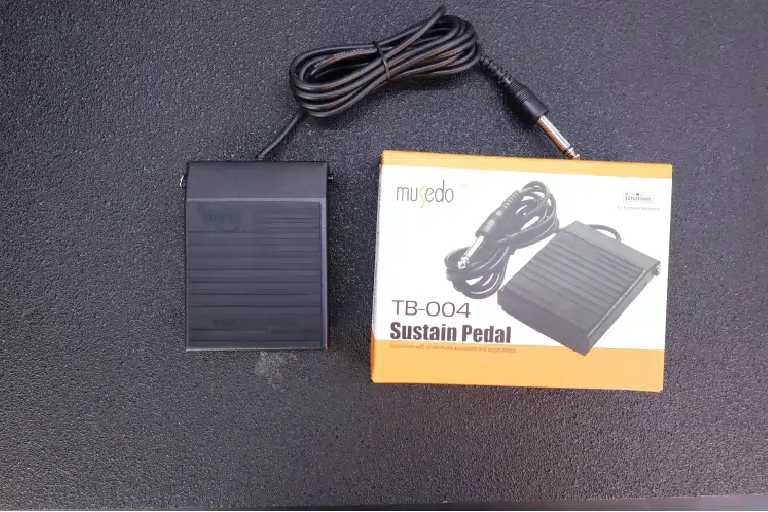 Musendo TB-004 Keyboard Sustain Pedal 1 Musendo TB-004 Setup Guide