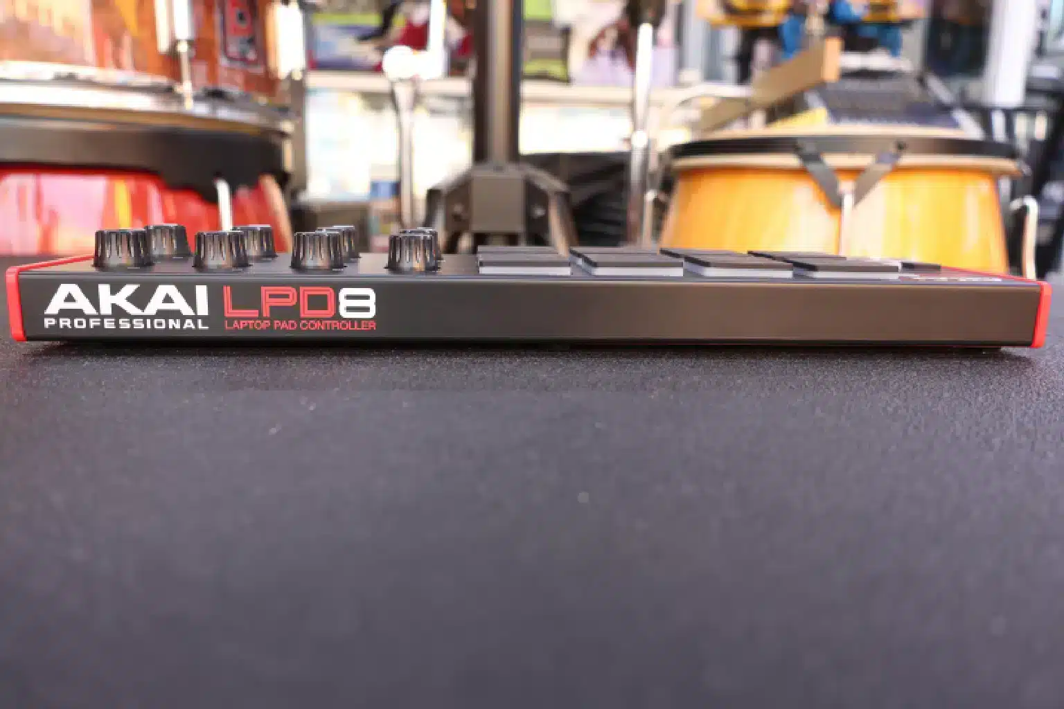 AKAI Professional LPD8 - USB MIDI Controller 9 LPD8 rotary knobs