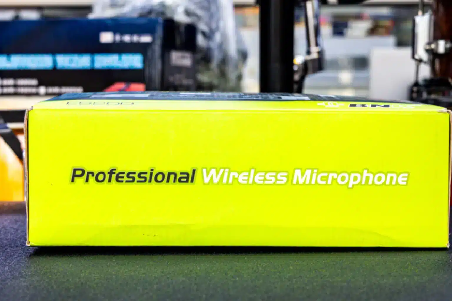 BNK ES200 UHF Digital Wireless Microphone 7 BNK ES200 Kenya,