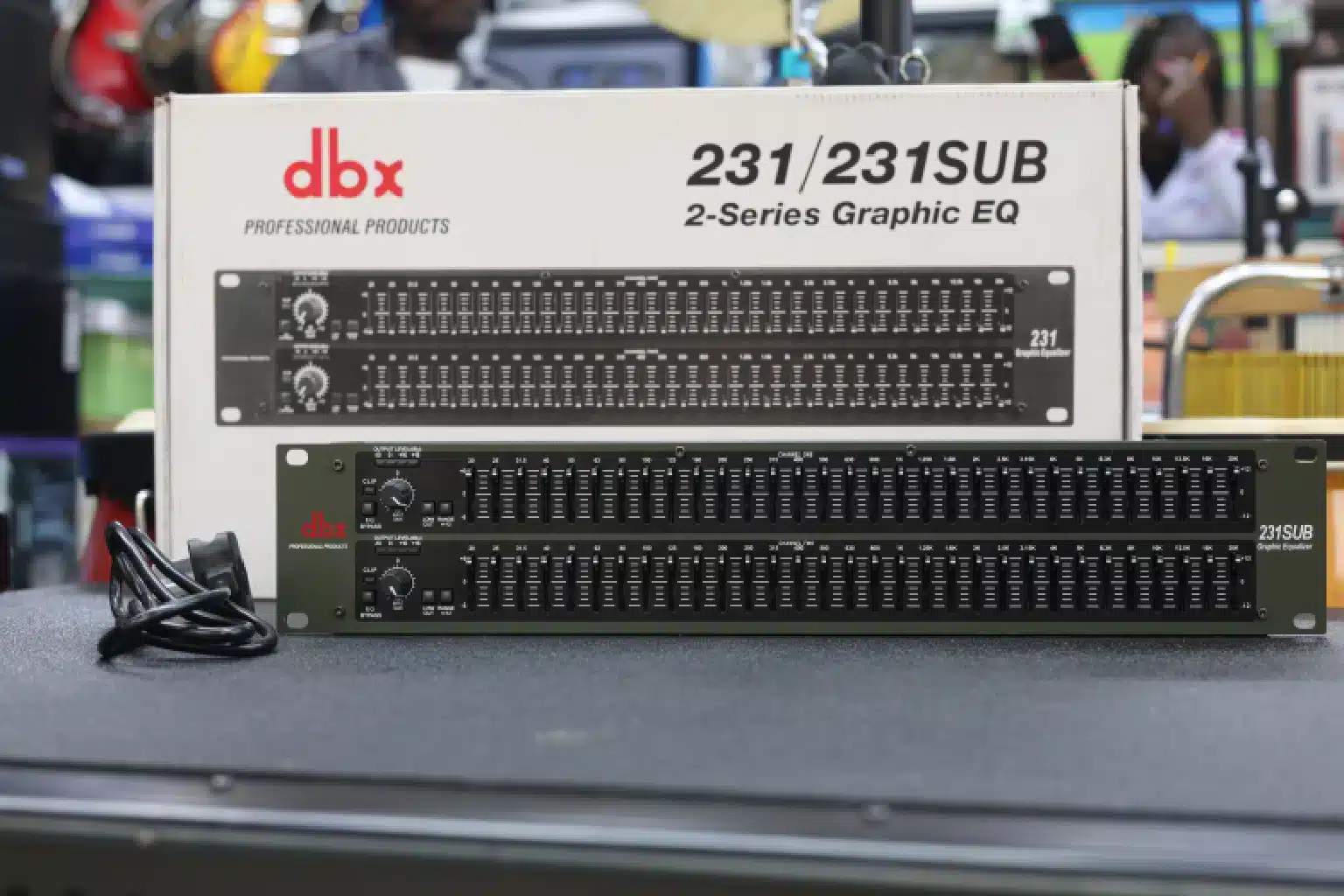 DBX 231/231SUB 2 Series Graphic Equalizer 13 Behringer DBX signal processor