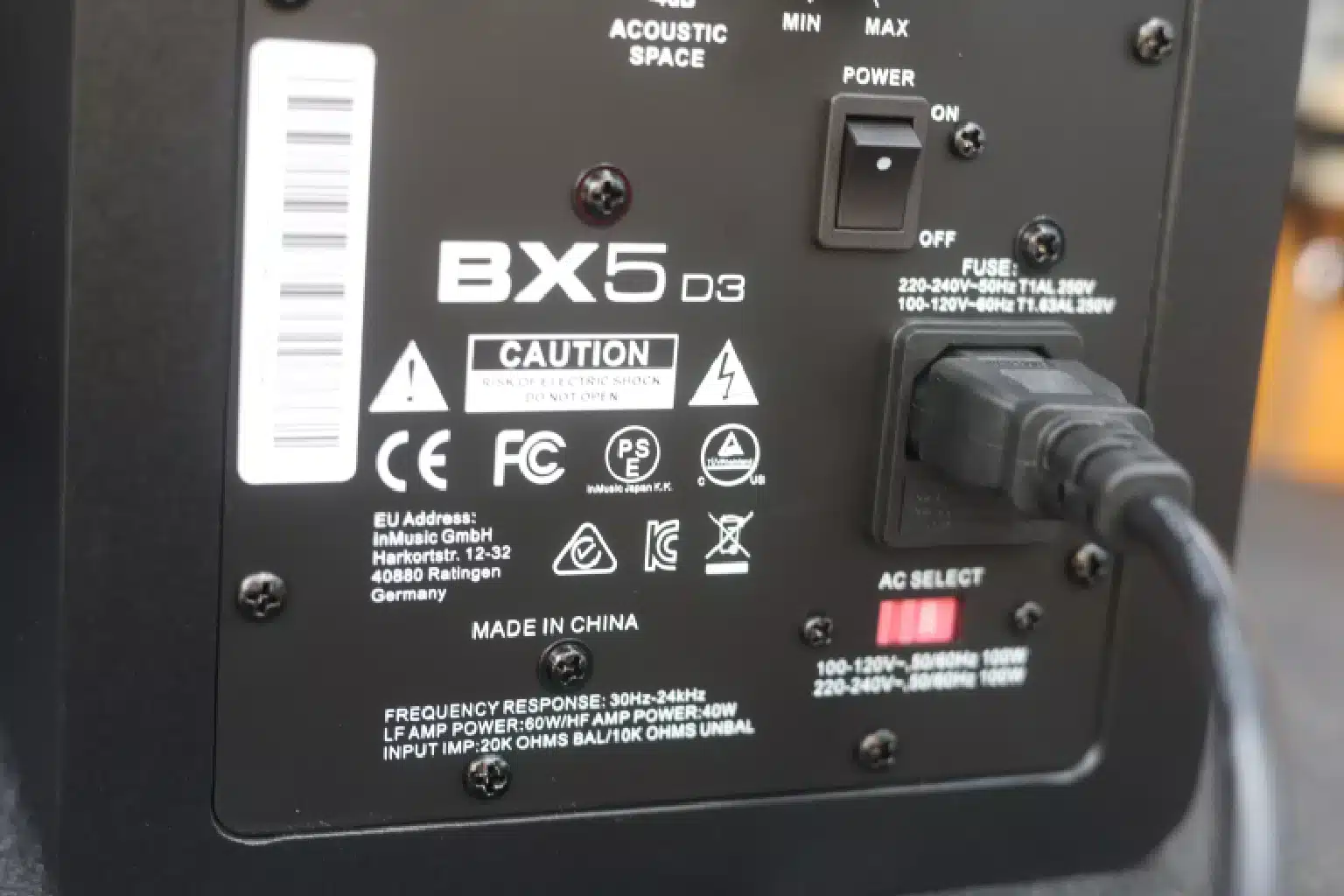 M audio BX5 D3 Powered Studio Reference 10 M-Audio BX5 D3 for home studio