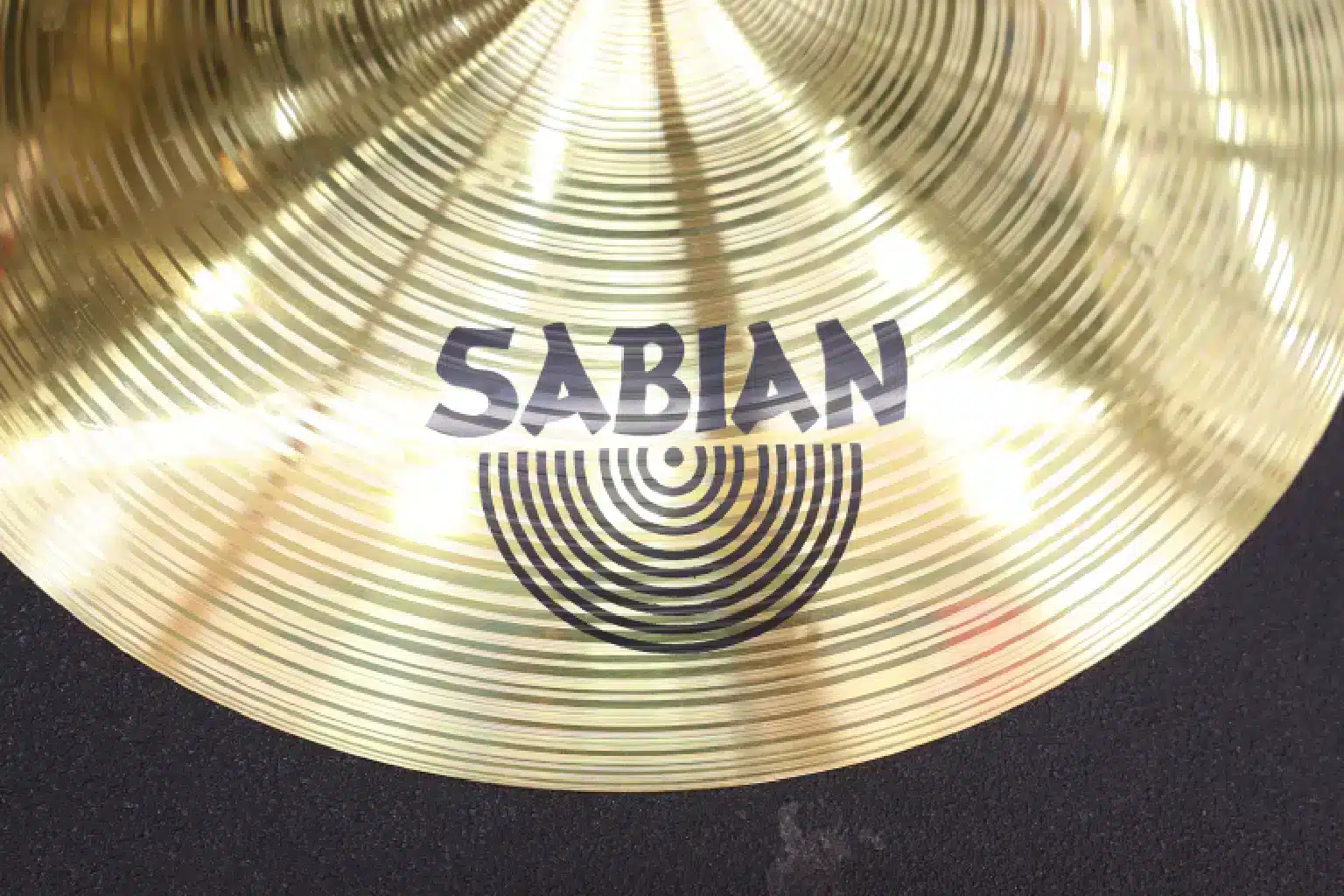Sabian B8 16-Inch Cymbals 2 Sabian B8 16" pros and cons