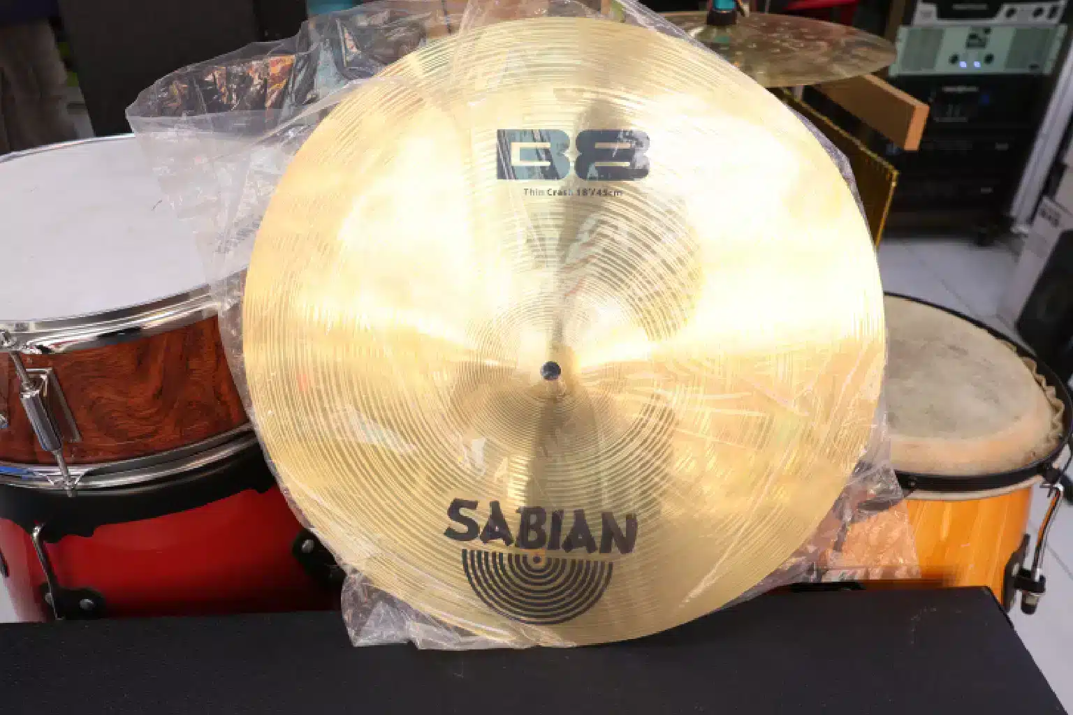 Sabian B8 18-Inch Cymbals 5 Sabian B8 18" material