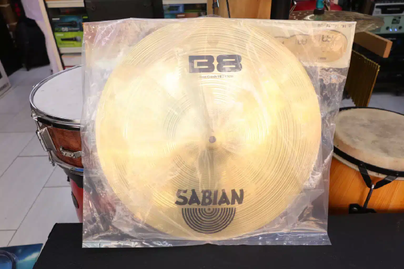 Sabian B8 18-Inch Cymbals 6 Sabian B8 18" vs Zildjian