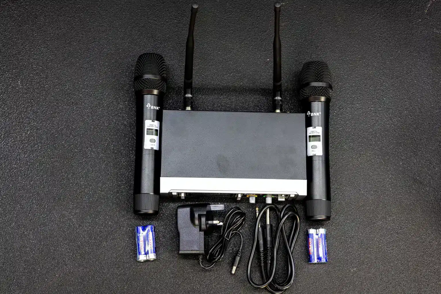 BNK CE5 UHF Digital Wireless Microphone 4 CE5 UHF